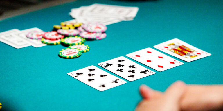 Abbraccia l’Emozione: Immergiti nel Poker Gratuito Senza Registrazione